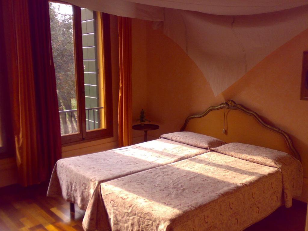Hotel Cadoro Venezia Camera foto