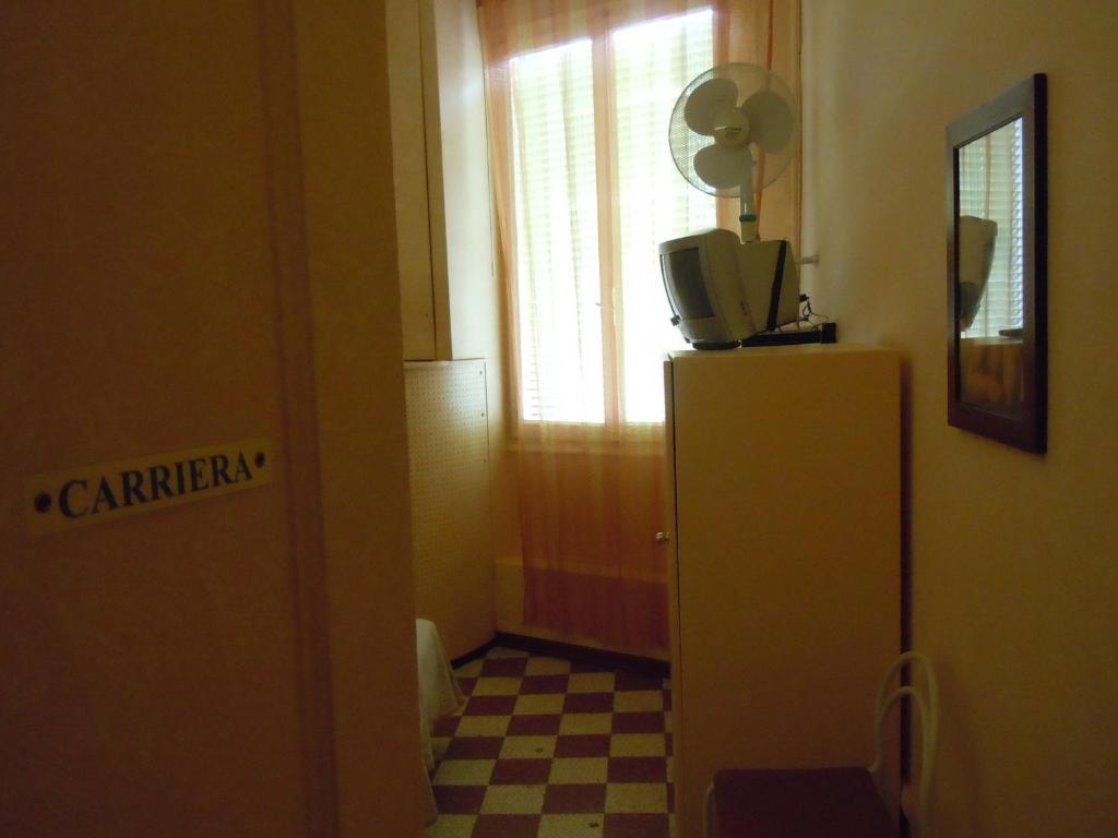 Hotel Cadoro Venezia Camera foto